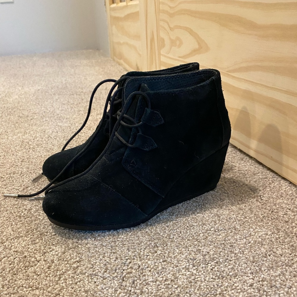 Toms Women Kala Black Suede Booties